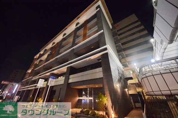 MAJESTIC千葉みなとの物件外観写真